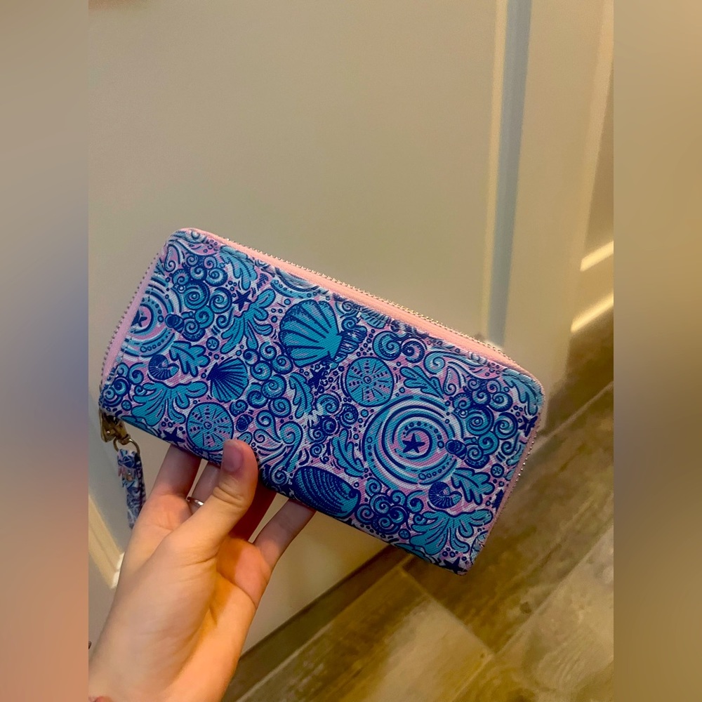 LILY PULITZER WALLET